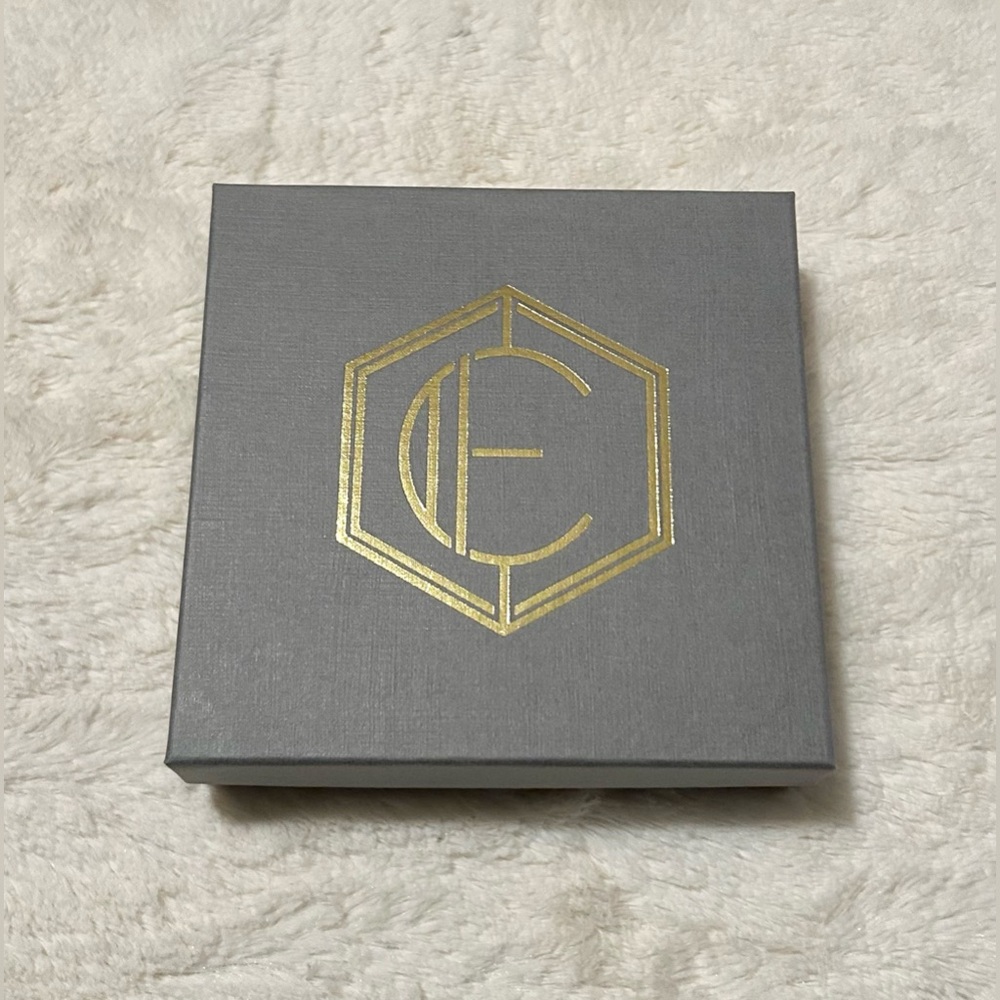 NIB Elizabeth Cole Sandy Necklace $175 amazing deal gift box! - Picture 8 of 11